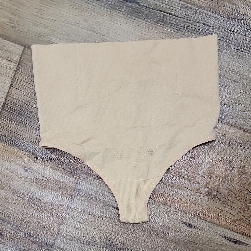 High-Waist Seamless Panties - Tan